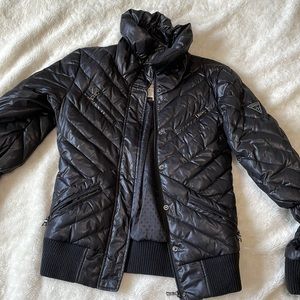 Guess woman’s down jacket
